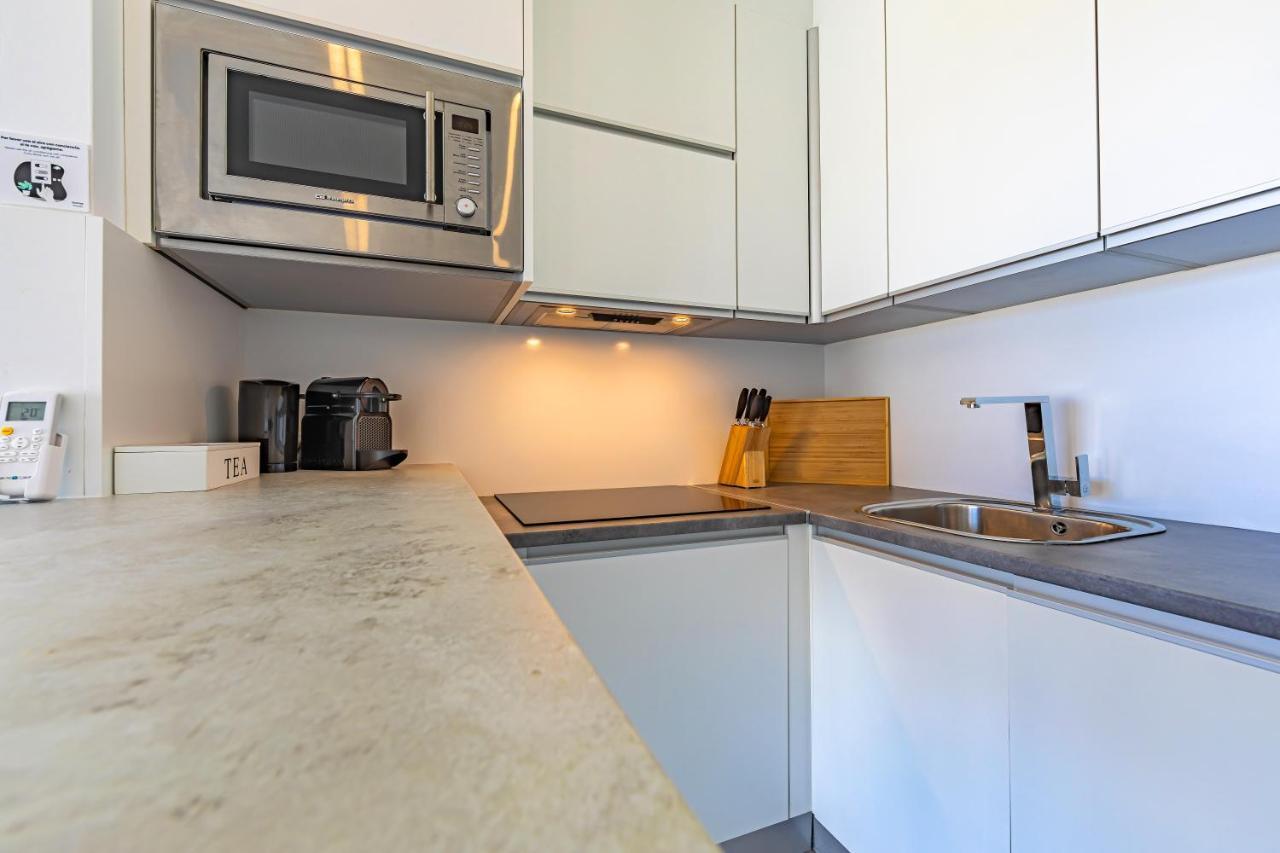 Large Terrace, Swimming Pool, Private Garage And Fiber Apartamento