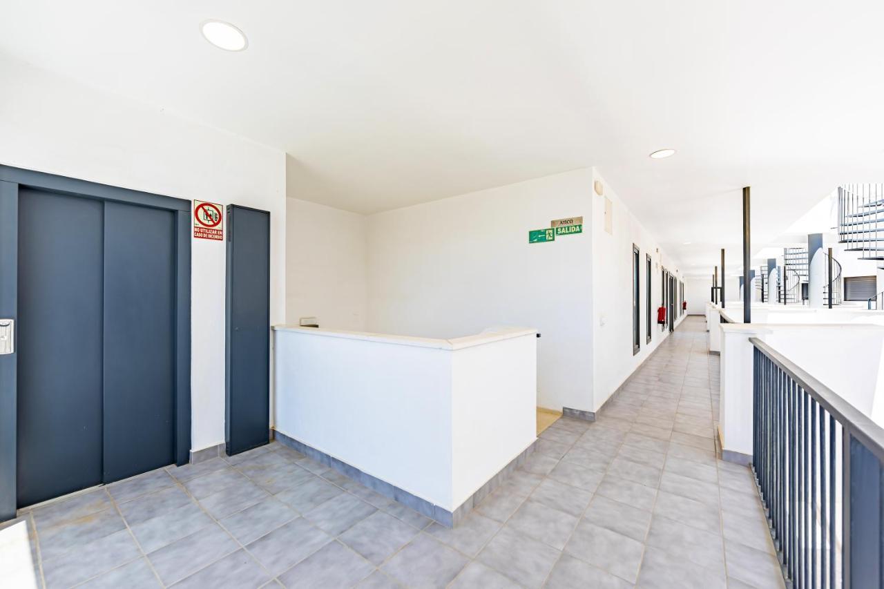 Large Terrace, Swimming Pool, Private Garage And Fiber Apartamento